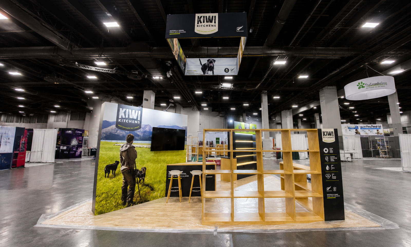 Super Zoo 2023 20x20 Booth for KIWI in Las Vegas